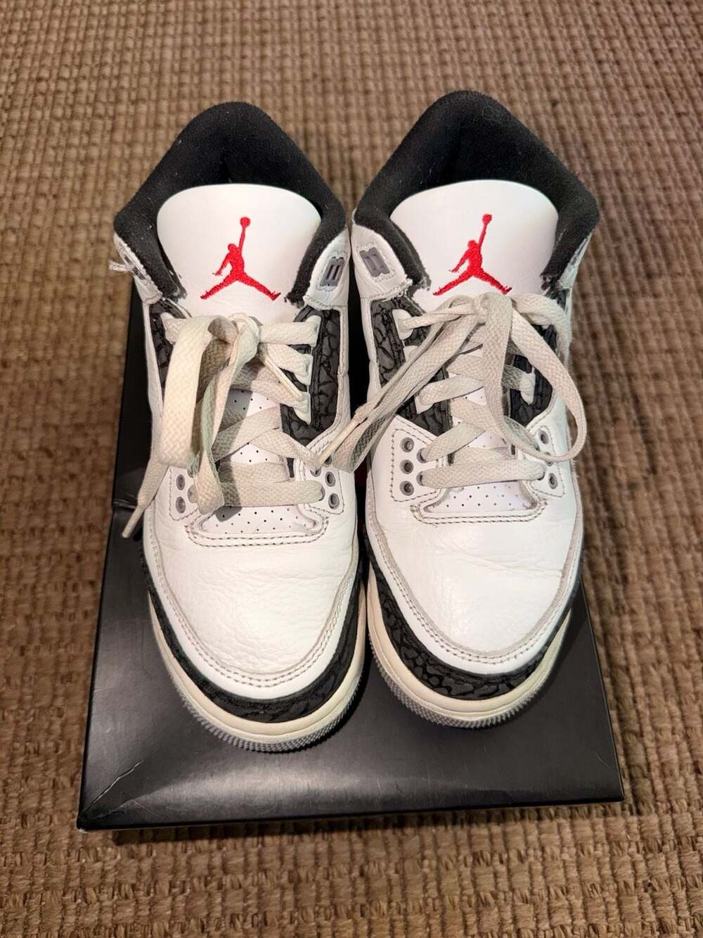 Nike Air Jordan 3 Retro Cement Grey Youth Size 4Y DM0967-106